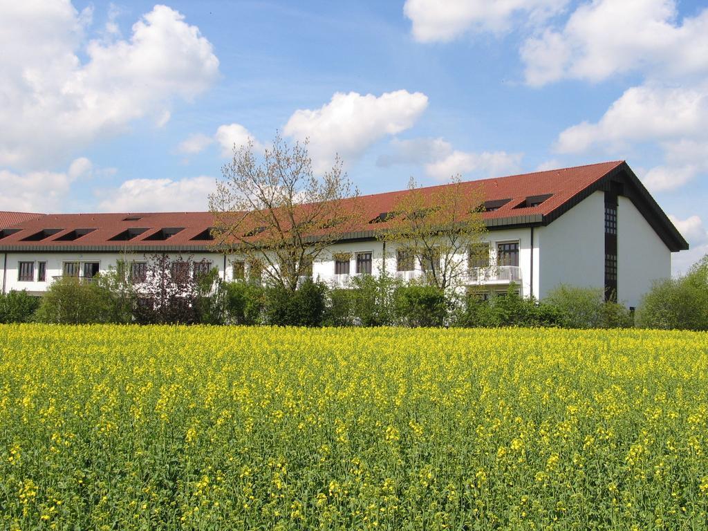 Tagungs- Und Bildungszentrum Steinbach/Taunus Steinbach im Taunus Exteriör bild